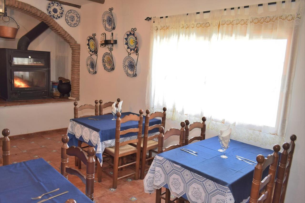 Posada El Arriero Torrejón el Rubio Exterior foto